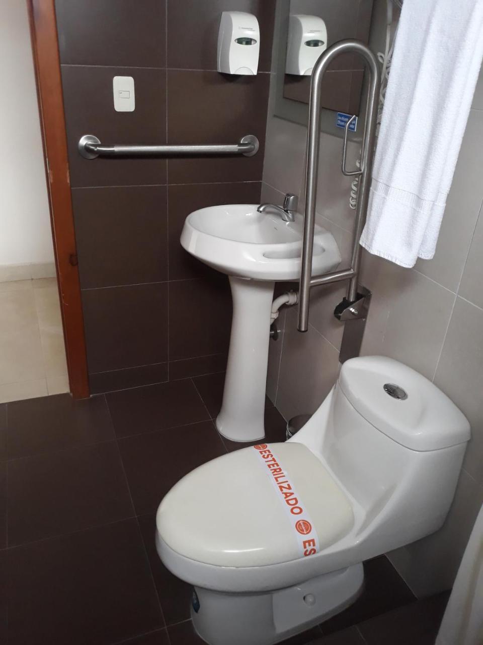 Hotel Puerto Banana El Guabo Экстерьер фото